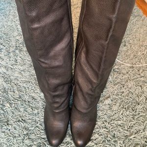 Genuine leather boots